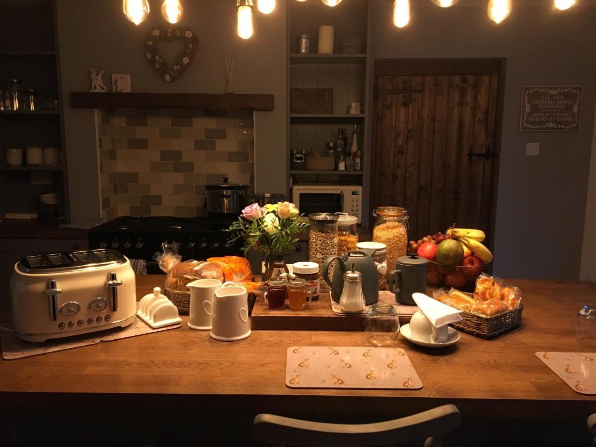 Guest Suite At 31 Little England Milborne Saint Andrew Экстерьер фото