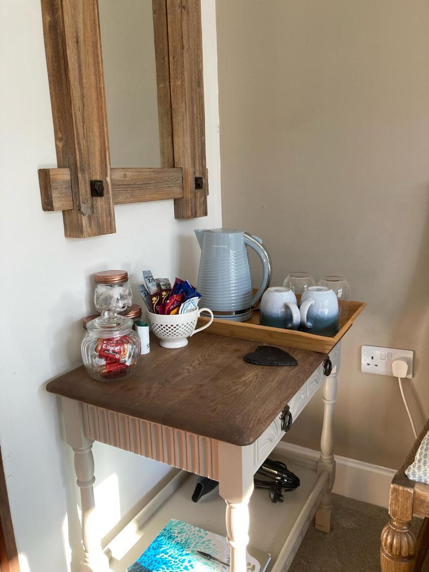 Guest Suite At 31 Little England Milborne Saint Andrew Экстерьер фото