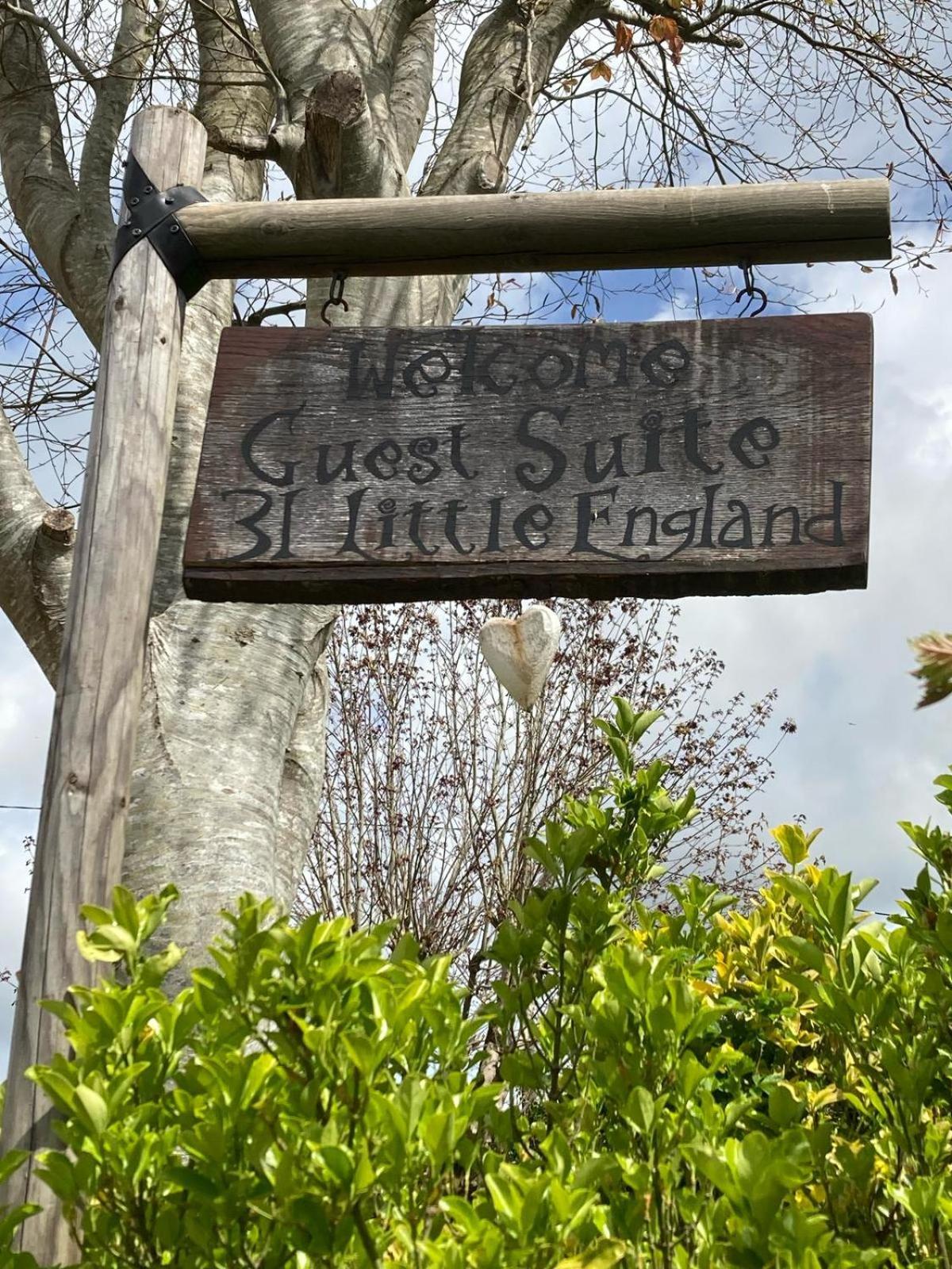 Guest Suite At 31 Little England Milborne Saint Andrew Экстерьер фото